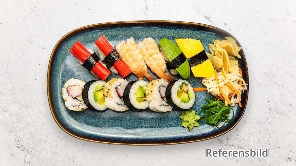 Mamma Sushi 10 Bitar – 4 maki, 2 räkor, 1 avokado, 1 krabbstick, 1 tofu och 1 omele...