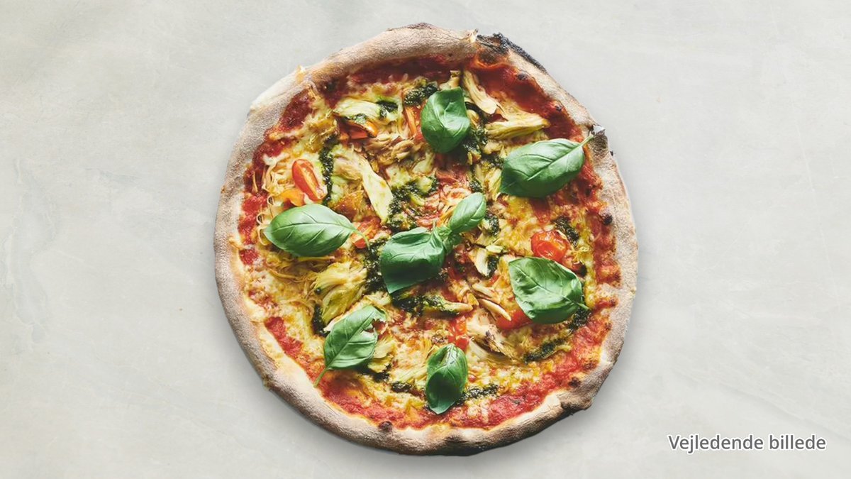Pollo og Pesto – Tomat, ost, cherrytomater, kylling og pesto.