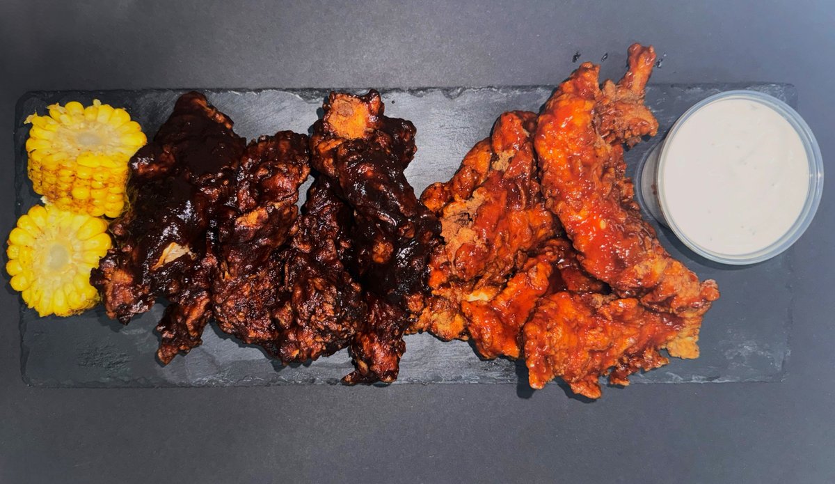 10 pieces boneless chicken – Choose 2 rubs, 2 sauces