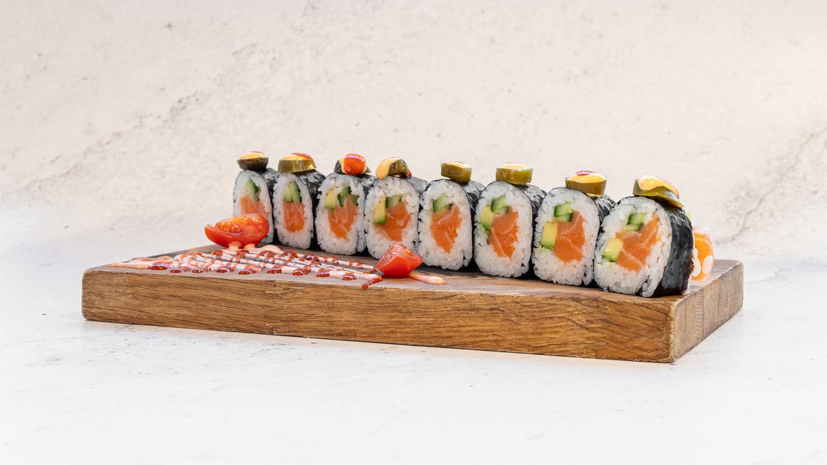 Power Lax – Mixsallad, jalapeño, togarashi, wasabi, chirashisås, avokado...