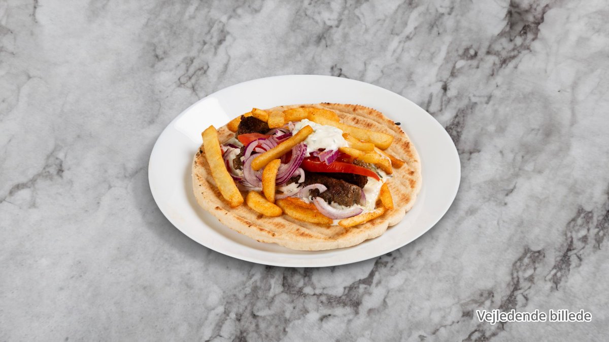 Børne gyros – Mild og saftig gyros serveret med pommes frites.
