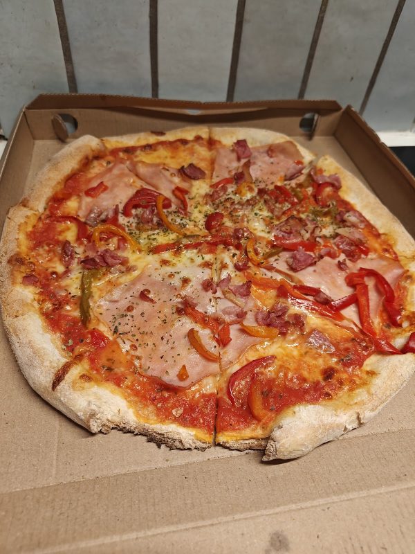 Mega Pizza