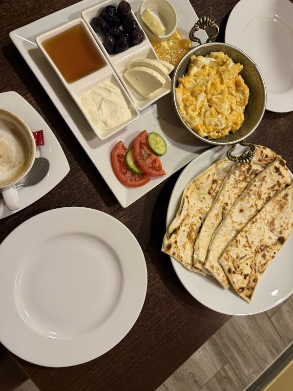 Yoere Goezleme ve Manti Evi