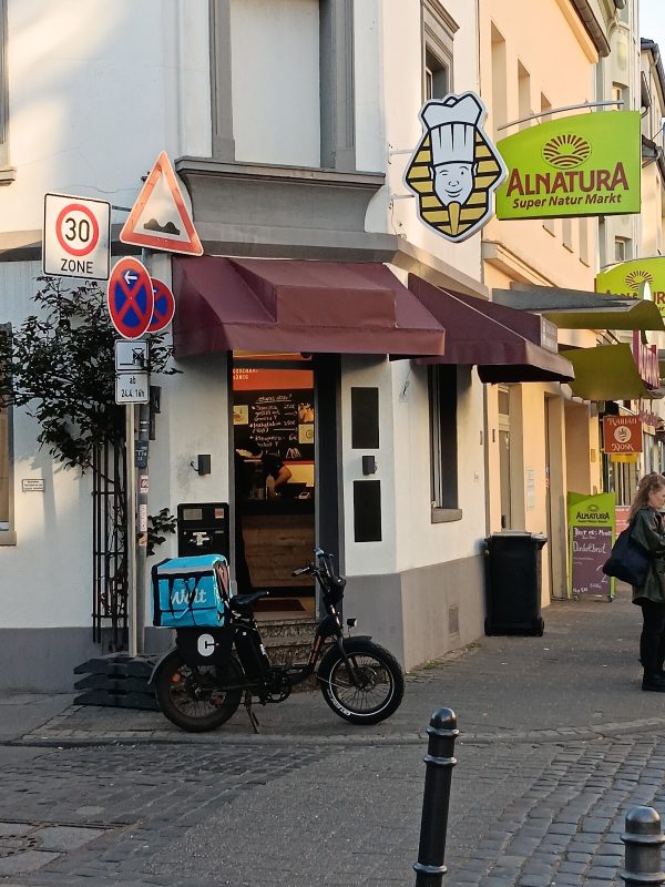 Kuschari Koenig Berrenrather Str.