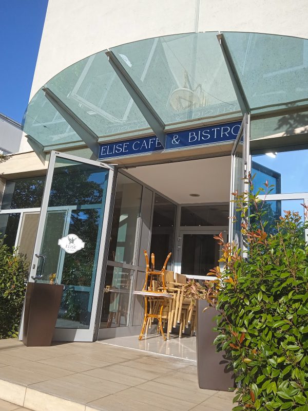 Elise Café & Bistro