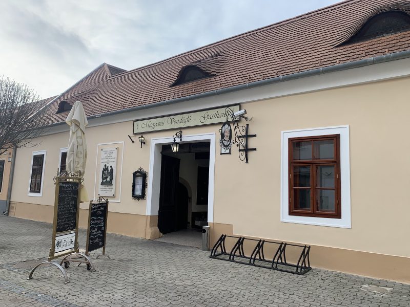 Menü Magyaros Étterem - Esztergom