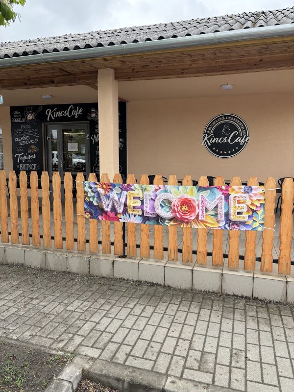 Kincs Cafe