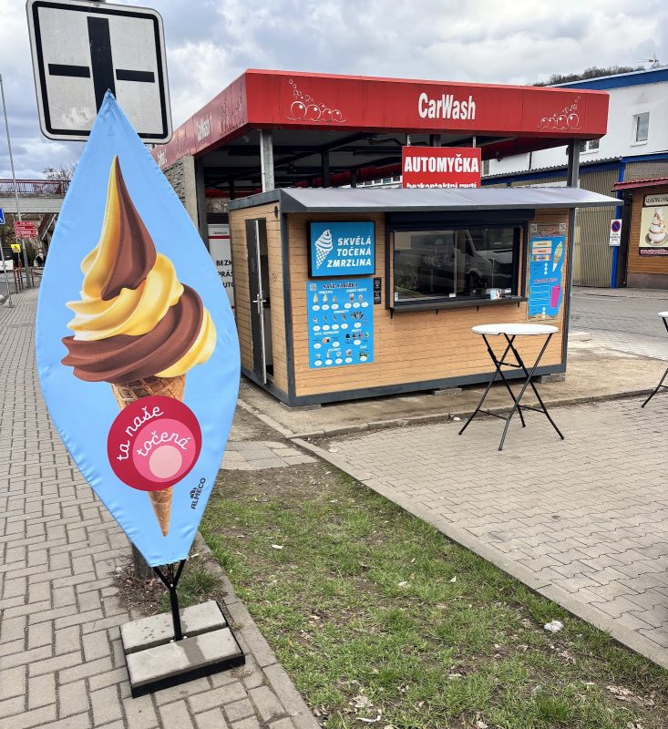 Zmrzlina - Obchodní centrum Trmice