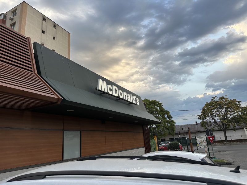 McDonald`s Pitesti Mall