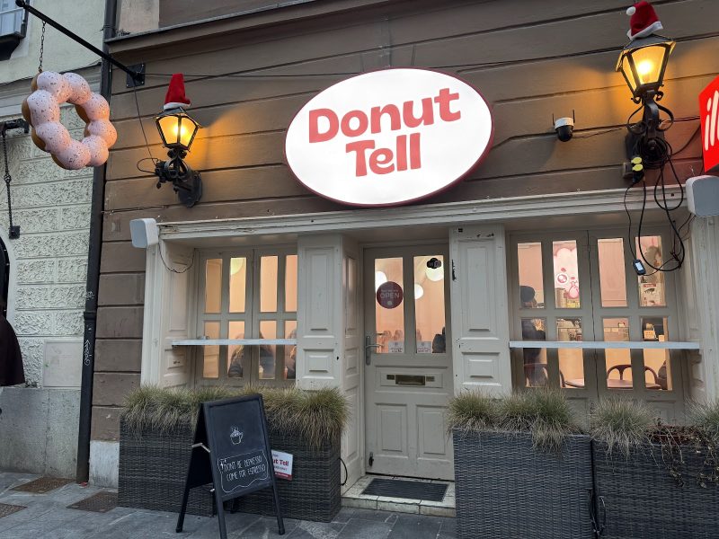 Donut Tell