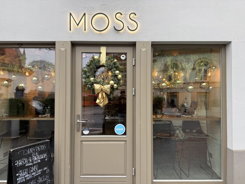 MOSS