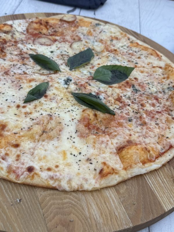 Moon Pizza