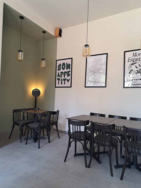 Flat 0 - Coffee and Food